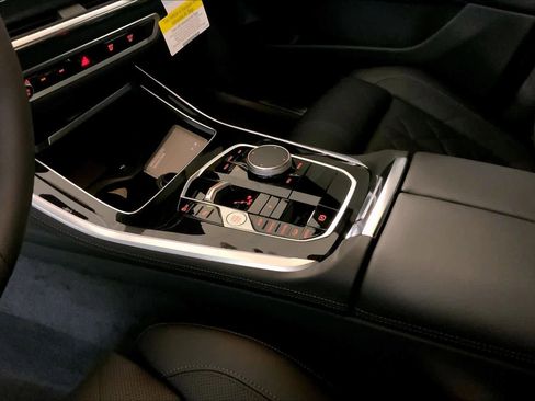 New 2026 BMW X5 xDrive40i w/ M Sport Package image 7