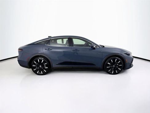 Used 2025 Toyota Crown Platinum image 5