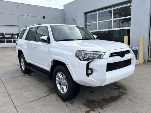 Used 2024 Toyota 4Runner SR5 Premium image 6