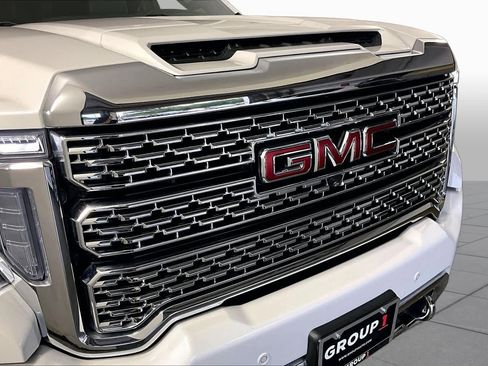 Used 2022 GMC Sierra 2500 Denali w/ Denali Ultimate Package AWD/4WD image 29