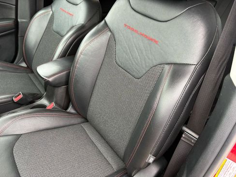 Used 2020 Jeep Compass Trailhawk image 15