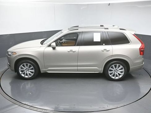 Used 2017 Volvo XC90 T6 Momentum w/ Vision Package AWD/4WD image 45