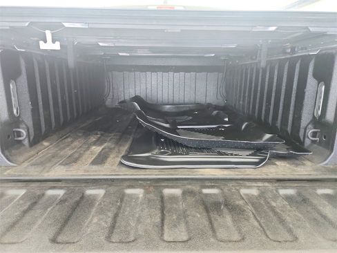 Used 2020 RAM 1500 Laramie w/ Night Edition image 30