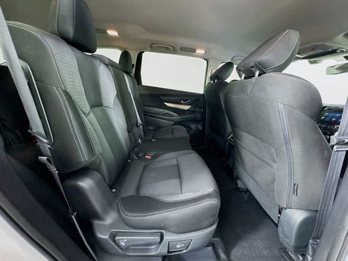 Used 2020 Subaru Ascent Premium w/ Convenience Package image 28