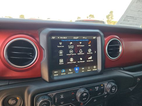Used 2022 Jeep Wrangler Unlimited Rubicon w/ LED Lighting Group AWD/4WD image 19