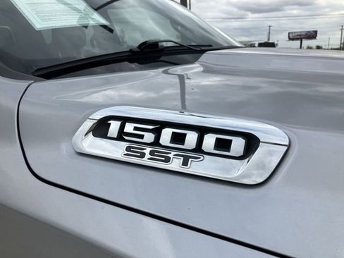 Used 2025 RAM 1500 Big Horn image 9