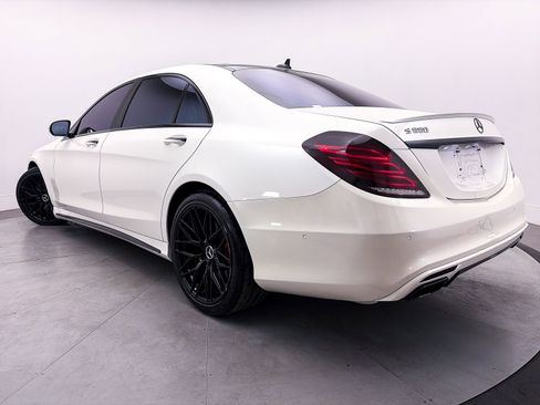 Used 2016 Mercedes-Benz S 550 Sedan image 2