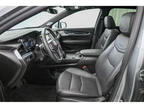Certified 2023 Cadillac XT5 Premium Luxury image 32