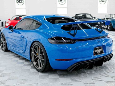Used 2022 Porsche 718 Cayman GT4 image 11