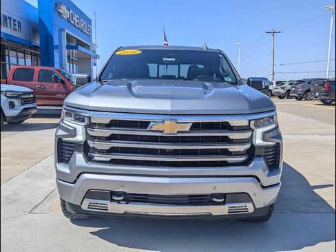 Used 2024 Chevrolet Silverado 1500 High Country w/ Technology Package image 12