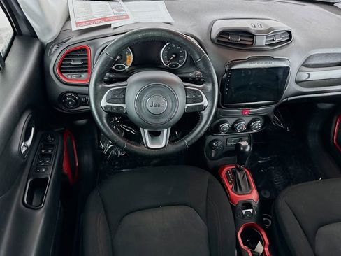 Certified 2017 Jeep Renegade Trailhawk image 29