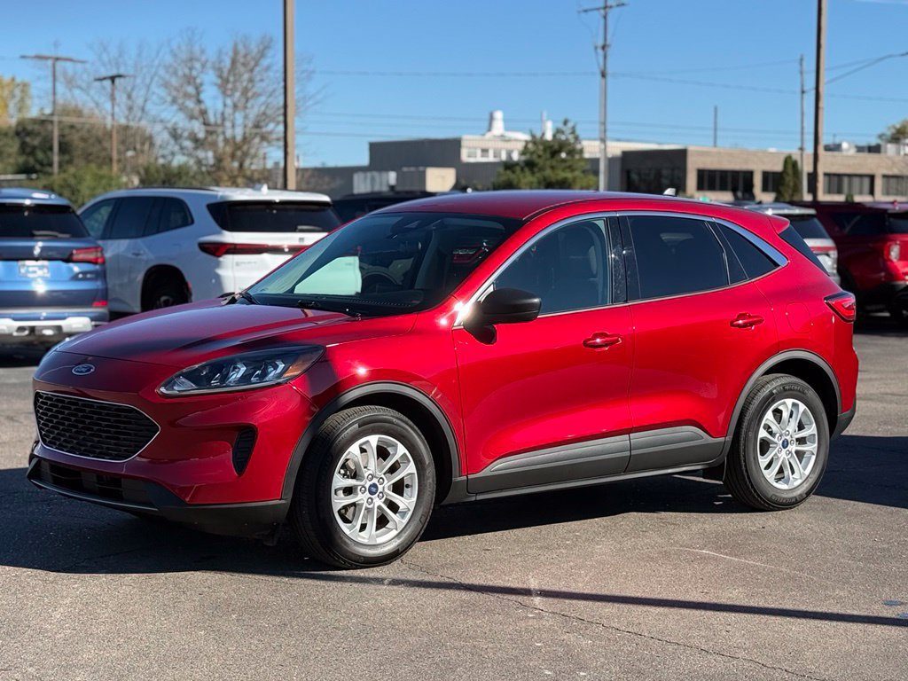 Used 2022 Ford Escape SE w/ Cold Weather Package FWD image 30