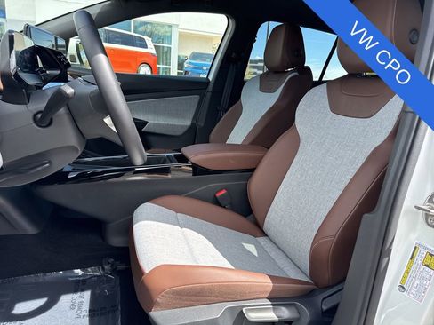 Used 2023 Volkswagen ID.4 Pro image 10