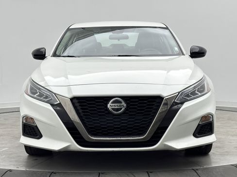 Used 2021 Nissan Altima 2.5 SR FWD image 2