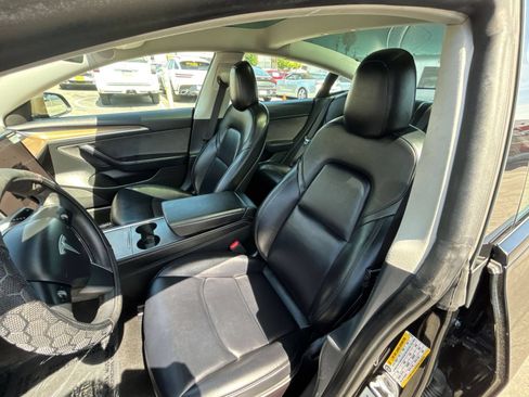 Used 2023 Tesla Model 3 Standard Range RWD image 27