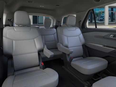 New 2026 Ford Explorer Active w/ Active Comfort Package RWD image 11