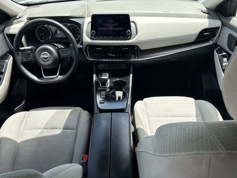 Certified 2023 Nissan Rogue SV FWD image 15