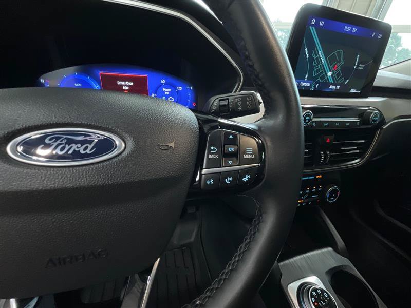 Used 2022 Ford Escape SEL w/ Technology Package FWD image 20
