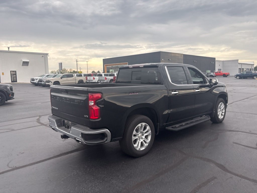 Used 2023 Chevrolet Silverado 1500 LTZ AWD/4WD image 15
