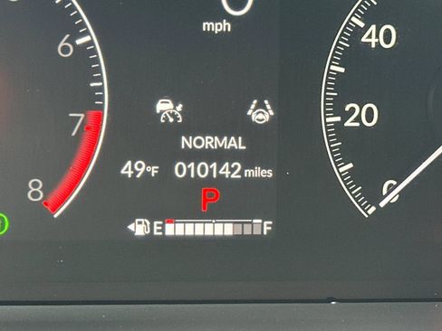 Used 2025 Honda Odyssey Elite image 38