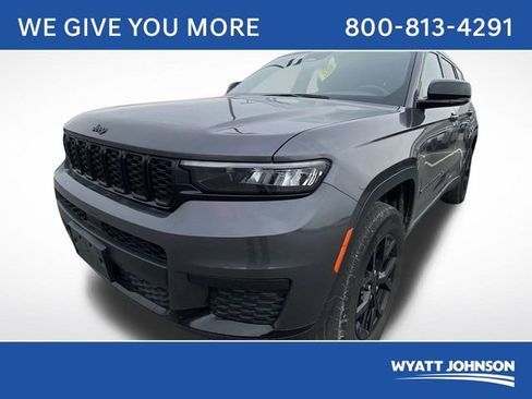 Used 2024 Jeep Grand Cherokee L Altitude image 1