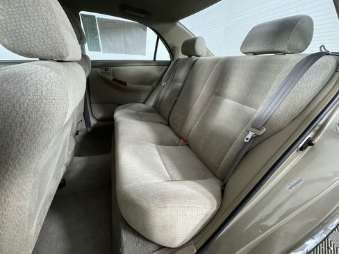 Used 2004 Toyota Corolla LE image 19