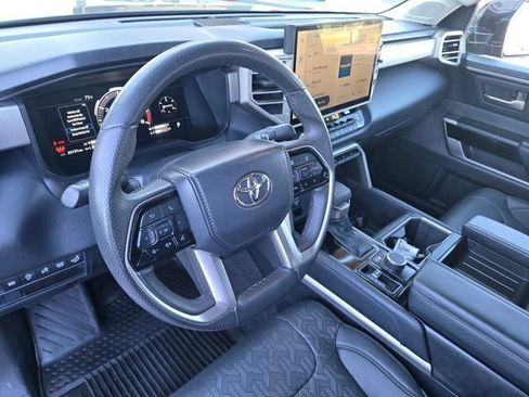 Used 2024 Toyota Tundra Limited AWD/4WD image 12