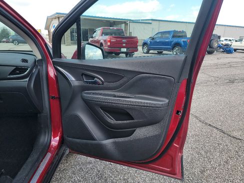 Used 2018 Buick Encore Preferred image 32