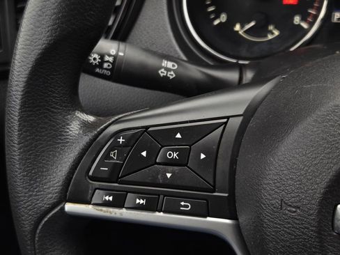 Used 2020 Nissan Rogue Sport S FWD image 25