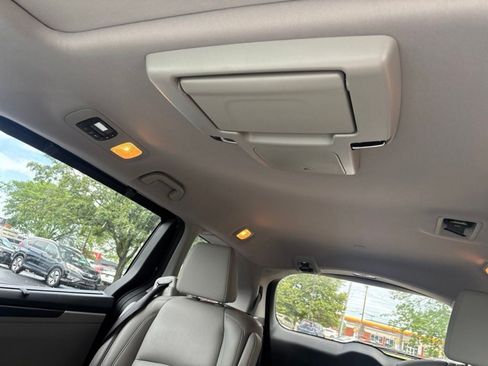 Used 2018 Honda Odyssey Touring image 8