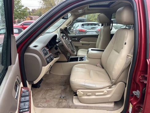 Used 2012 Chevrolet Suburban LT w/ All-Star Edition AWD/4WD image 20