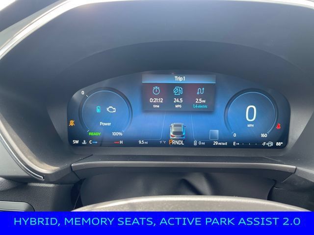 New 2024 Ford Escape SE w/ PHEV Premium Package FWD image 2