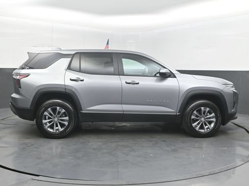 Used 2026 Chevrolet Equinox LT FWD image 10