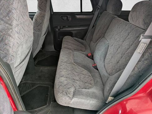 Used 1999 GMC Jimmy SLE AWD/4WD image 17