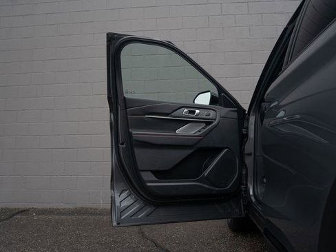 Used 2025 Ford Explorer ST AWD/4WD image 15