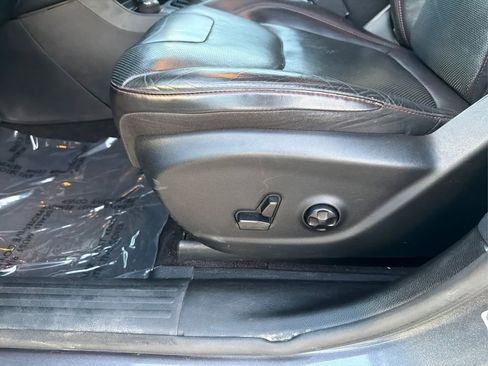 Used 2018 Jeep Cherokee Trailhawk w/ Quick Order Package 27L image 19