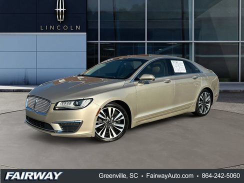 Used 2017 Lincoln MKZ Select FWD image 1