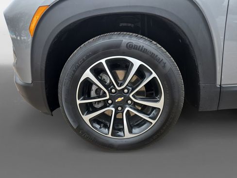 Used 2024 Chevrolet TrailBlazer LT w/ Driver Confidence Package image 15