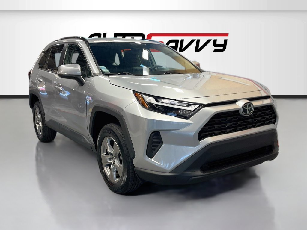 Used 2024 Toyota RAV4 XLE AWD/4WD image 1