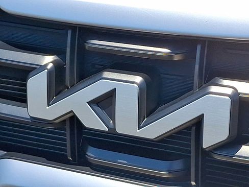 Used 2023 Kia Telluride S w/ S Sunroof Package AWD/4WD image 29