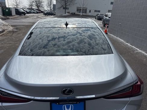 Used 2019 Lexus ES 350 w/ Accessory Package 2 image 10