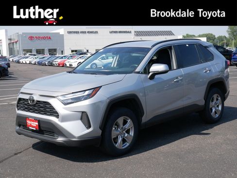 Certified 2025 Toyota RAV4 XLE AWD/4WD image 1