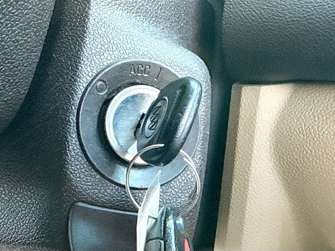 Used 2008 Buick Enclave CX w/ Driver Confidence Package image 12