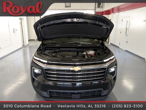 Used 2025 Chevrolet Traverse LT w/ Sun and Wheel Package image 28