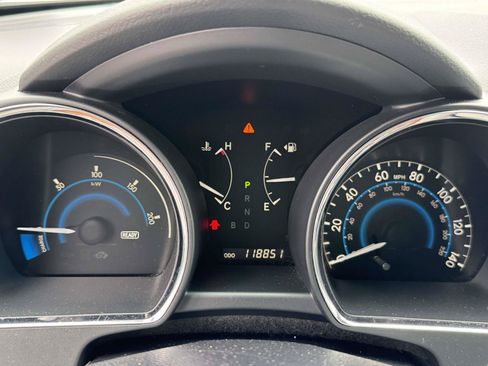 Used 2012 Toyota Highlander Limited AWD/4WD image 28