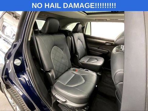 Used 2020 Toyota Highlander Platinum AWD/4WD image 19