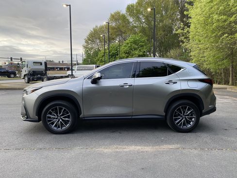 Used 2024 Lexus NX 250 FWD w/ Cold Area Package image 6