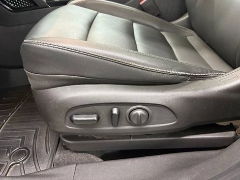 Used 2021 Chevrolet TrailBlazer LT w/ Sun and Liftgate Package FWD image 15
