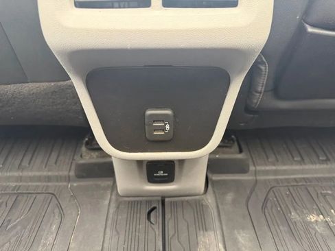 Used 2019 GMC Terrain SLT w/ Preferred Package image 33