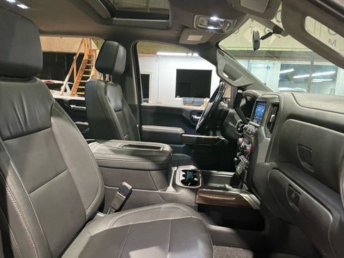 Used 2022 Chevrolet Silverado 3500 LT w/ Convenience Package image 17